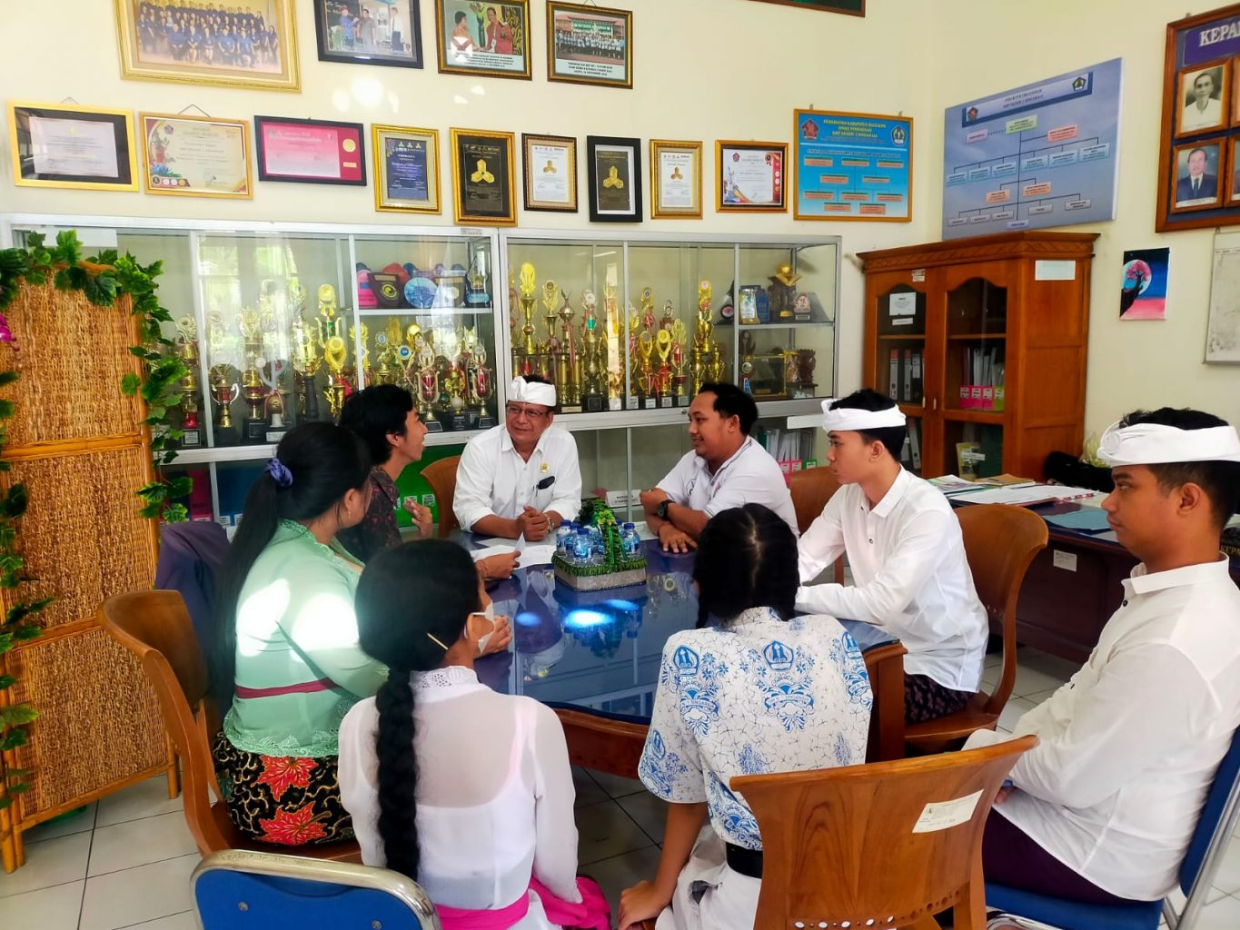 , Tim Developer SMK Dampingi Tim Lomba Aplikasi SMP N 1 Singaraja